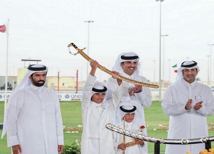 HH the Amir honours winners of Arabian Camel Festival 