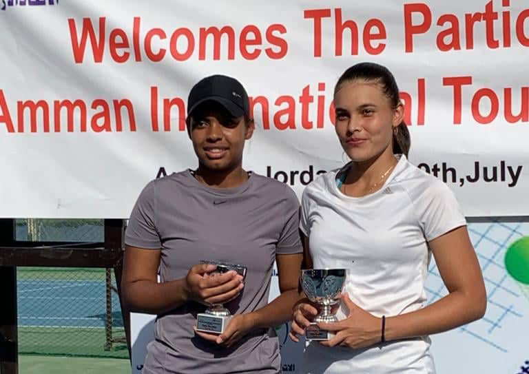  لاعبة المنتخب القطري للتنس مباركة النعيمي 