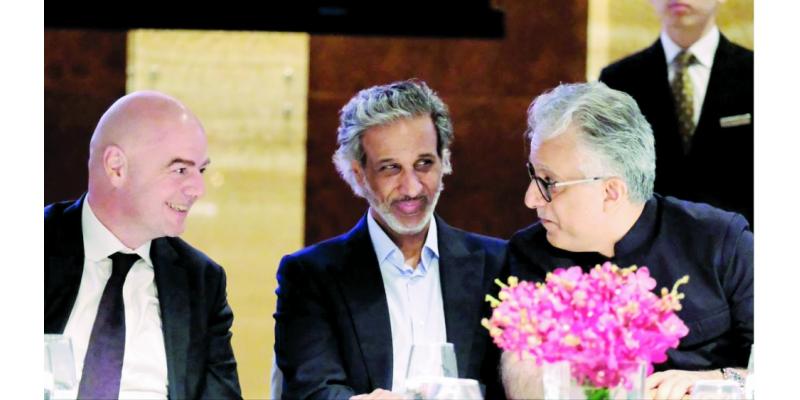 Shaikh Salman pays tribute to healthcare, frontline professionals and MAs