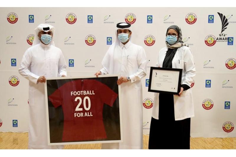 وزارة الصحة تفوز بجائزة كرة القدم للجميع