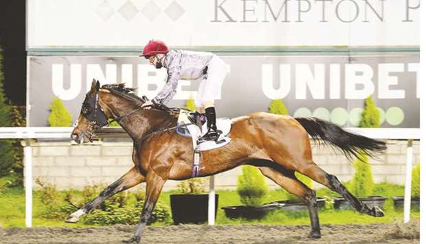 Joe Fanning rides Almufti to victory