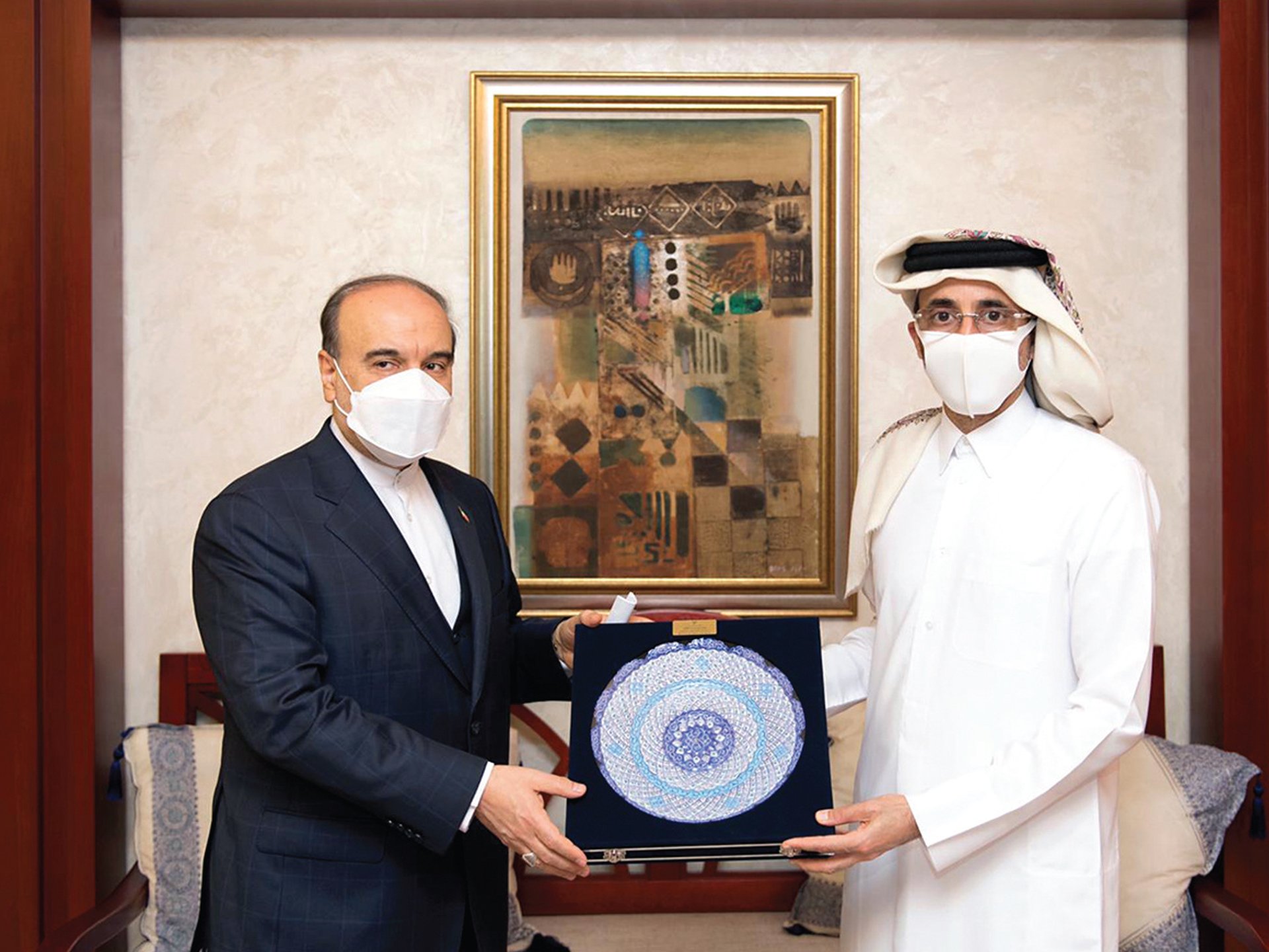 Minister of Culture and Sports Meets Iranian Counterpart