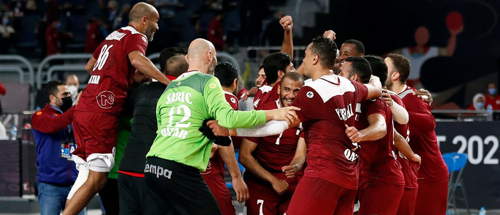 Qatar book their place in the last-8 phase