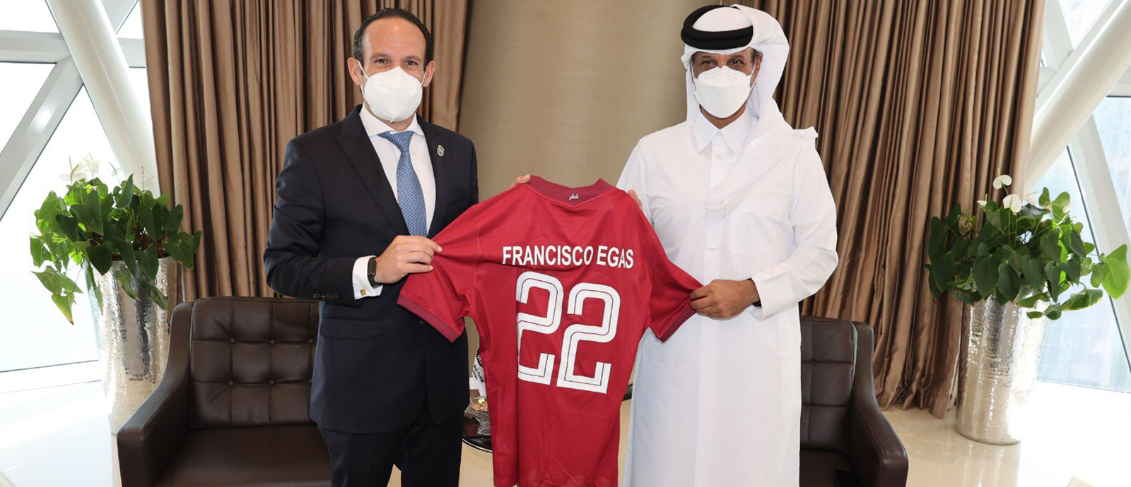 QFA President Meets Ecuadorian Counterpart