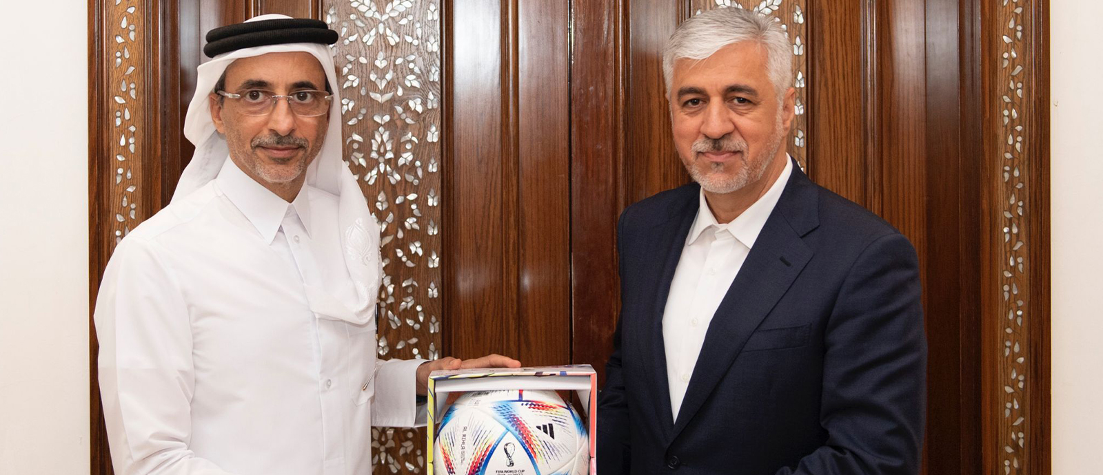 وزير الرياضة والشباب يجتمع مع نظيره الإيراني