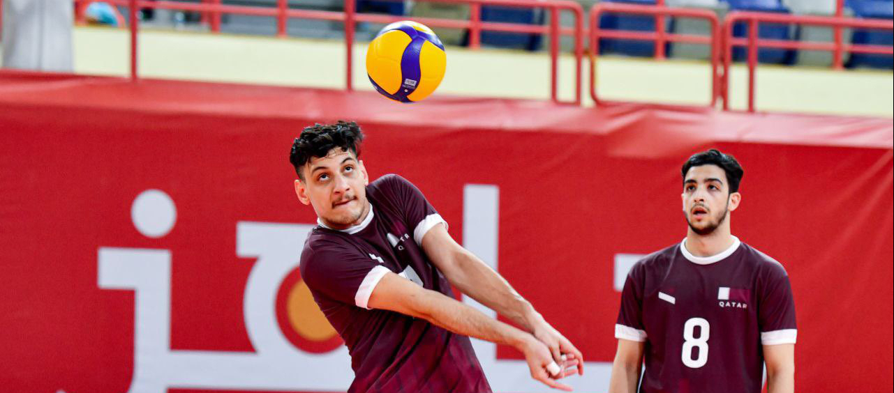  Qatar's youth volleyball team 