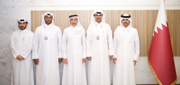 وزير الرياضة والشباب يكرم أبطال قطر