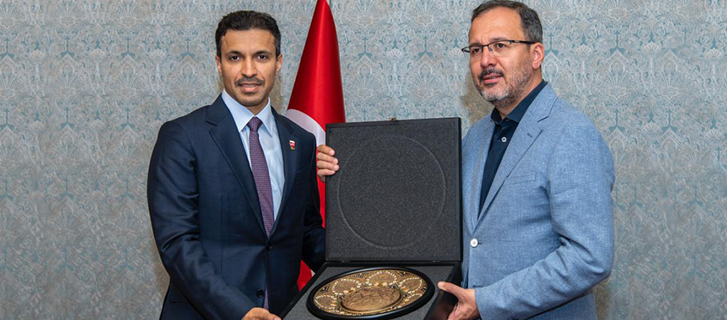 QOC Secretary General meets Turkish Minister of Youth and Sports