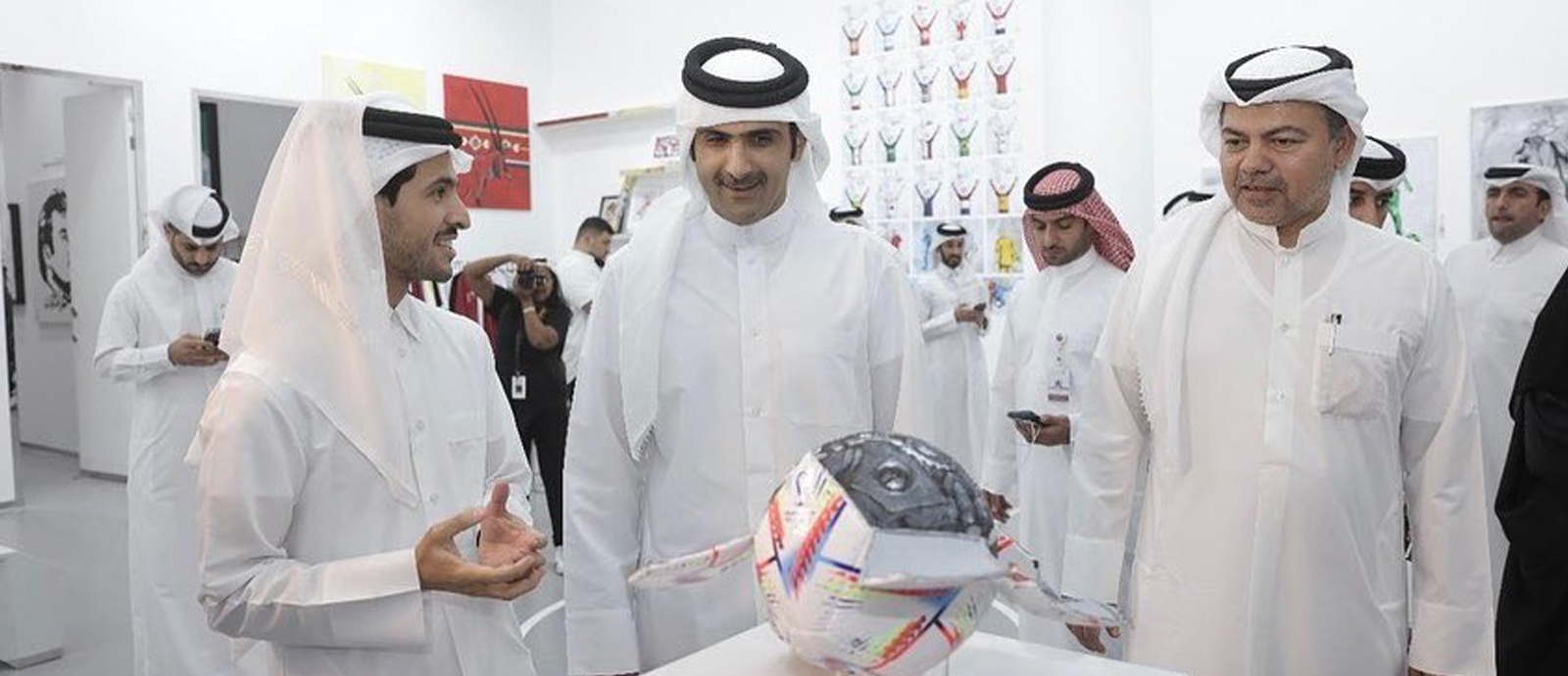 Culture Minister opens exhibition by artist Ahmed Al Maadeed