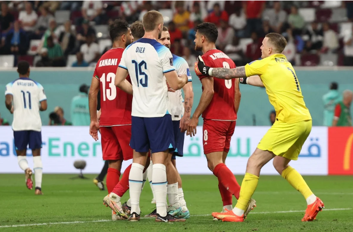 England Defeat Iran 6-2