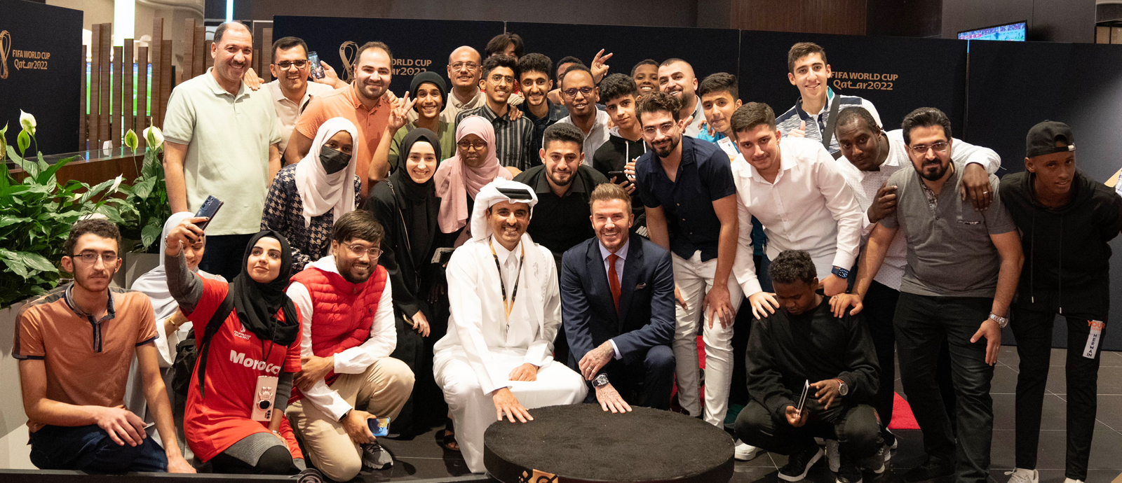 HH the Amir Meets Group of Fans
