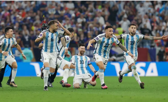 المنتخب الأرجنتيني يتوج بطلا 