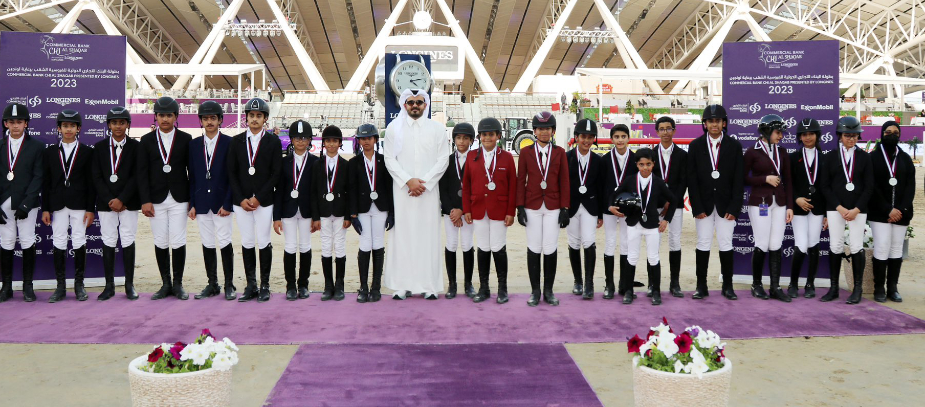 رئيس اللجنة الأولمبية القطرية يتوج الفائزين