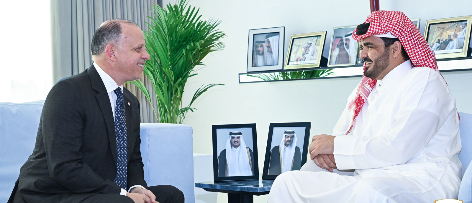 سعادة الشيح جوعان بن حمد آل ثاني يجتمع مع رئيس اللجنة الاولمبية الأردنية