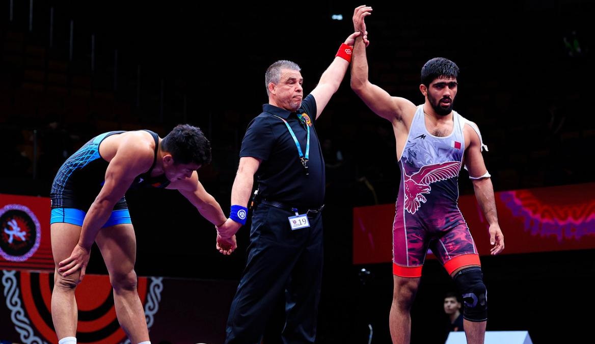 شاهين محمد يحجز مقعده في نهائي البطولة الآسيوية للمصارعة 2026