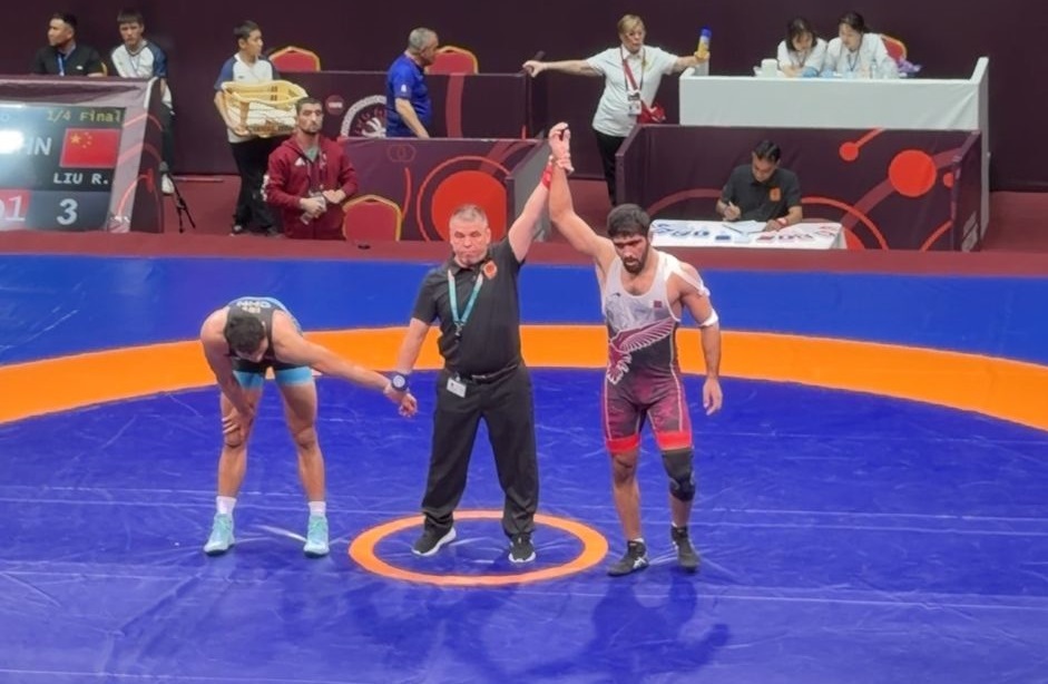 مصارع الأدعم شاهين محمد يعتلي عرش آسيا ويخطف ذهبية مستحقة