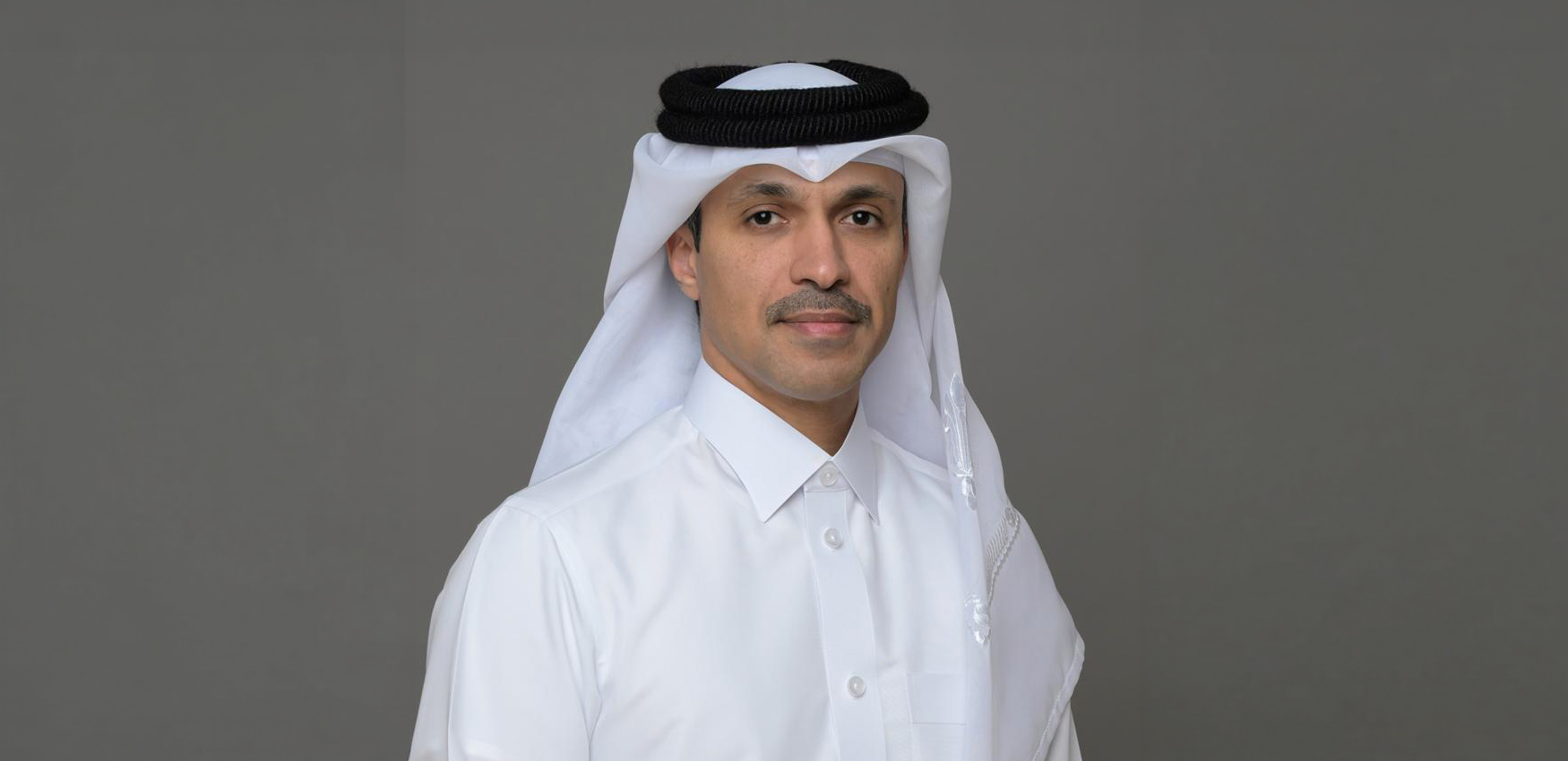 دورة الألعاب الخليجية.. الأمين العام للجنة الأولمبية القطرية يشيد بما تشهده الدورة من مستويات تنافسية قوية